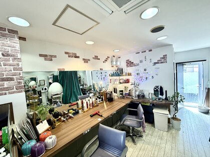 カットカットパセリクラブ 霞ヶ関店の写真