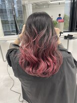 ギア(GEAR.)&nbsp;ピンクグラデーションヘアカラー×レイヤーカット