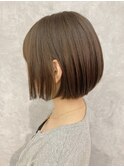 シンプルボブ×シアーベージュ