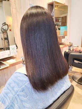 ヘアサロン フラット(hair salon flat) プロテスTRうるツヤ髪大人可愛いセミロングナチュラル黒髪暗髪