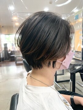 ニル 柏の葉(Nil) 黒髪/ココアベージュ/ボブウルフ/韓国ヘア[柏の葉キャンパス駅]