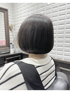 ルピナス(Lupinus) パツっとボブ◇