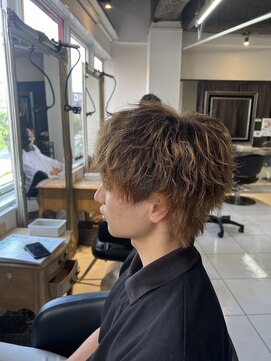 アイズ 海老名(AIZU) 無造作ウルフ　王道ウルフ　マッシュウルフ