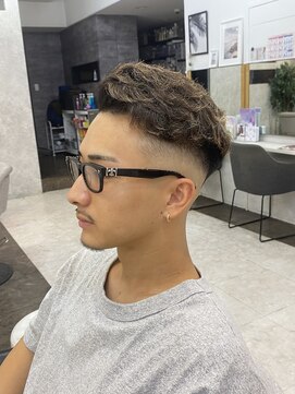 ラビス(Lovis) ハッシュカット/フルバング/似合わせカット/レッドブラウン