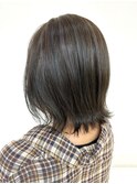 20代30代40代 ネイビーグレー くびれミディアムレイヤー 小顔