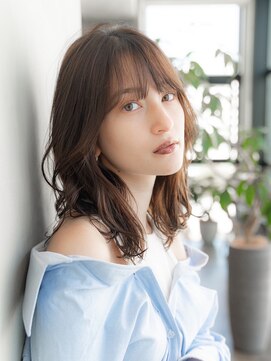 イオ 本厚木(io) 20代30代くびれレイヤー似合わせカットイメチェンフルバング