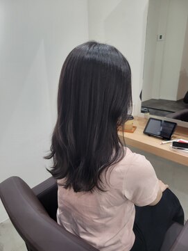 アトレ(attrait) セミロング×アッシュグレージュ