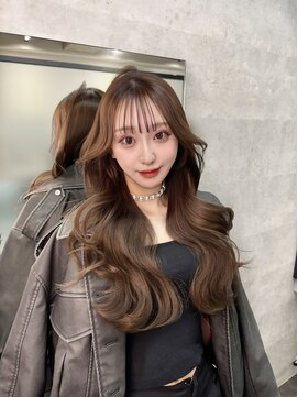 リリー(Lilley) 天神/博多/韓国ヘア/ヨシンモリ/レイヤーカット