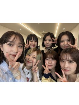 女性ならではの機微な対応と共感が生み出す似合わせスタイル。全スタイリスト女性対応◎