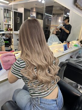 ラピス 千葉(Lapis) 【Lapis千葉今村としき】エクステグラデーション