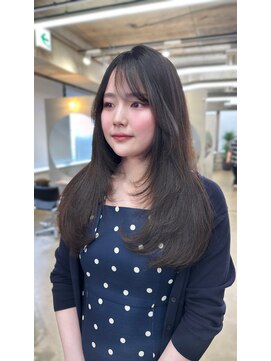 リラ バイ クオーレ(LIRA by CUORE) ～ザクザクレイヤーカット～