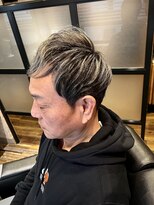 キタセンジュバーバー バイ ティーズ(KITASENJU BARBER by T's)&nbsp;イケオジ　メッシュキャップハイライト　グレージュ