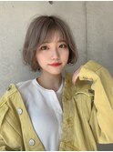 ハイトーンのグレージュボブ
