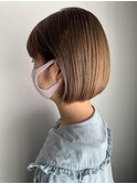 軽めボブ　ペールベージュ