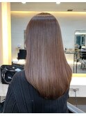 ラベンダーベージュ ロングボブ グレージュカラー