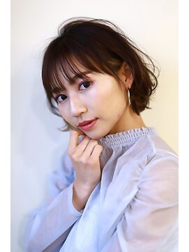 テラス 中百舌鳥(Terrace) 透明感ベージュ/柔らかショートボブ