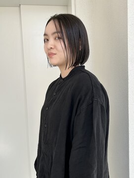 カサネ(casane) 切りっぱなしボブ／センター分け／前髪なし