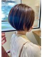 ニルス(nils) ショートのようなボブです。