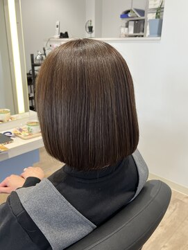 フロート ウラ(FLOAT ula) ツヤボブ