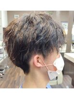 エノモト(ENOMOTO)&nbsp;20代30代メンズゆるふわツイストパーマ×ブラウンショート