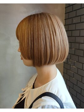 イキプラスディードットログ 大和八木駅前店(ikii+D.Log) マッシュボブ/ベージュ/ミニボブ /ウルフボブ/顔まわりレイヤー