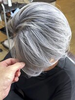 ブレイズヘアー(BLAZEhair) 【脱白髪染め】ホワイトバレイヤージュ×ブリーチ3回