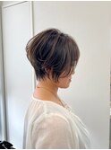 大人女性に人気の上品なショートスタイル　元重