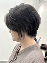 メモリーズ 銀座(Memories) 30代40代50代白髪ぼかし丸みショートくびれショート