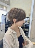 クールくびれ丸みショート