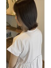 アグリーワンコスメティックスルーム(AGREE One Cosmetics Room) ホワイトグレージュインナー×ぷつっとボブ