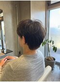 丸みシルエットの抜け感ショート/くびれショート/耳掛けショート