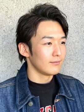 ラギッド 大野城店(RUGGED) ツーブロック ビジネスヘア アップバング 眉毛カット 黒髪 20代