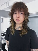 丹&nbsp;men's long perm × brown 【柔らかブラウンと癖毛を活かす】