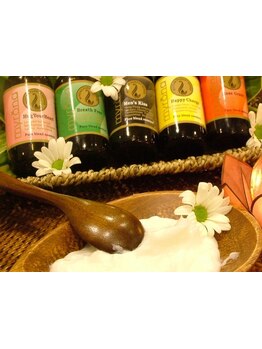 その日の気分や1人1人のお悩みに合わせてご提案。香りを楽しみながら、至福の時間を過ごしていただけます♪