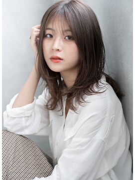 エレノア 立川北口(Eleanor) シンプルな外ハネ小顔ミディ♪