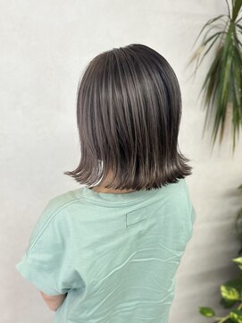 ヴィフ 大船(VIF) バレイヤージュ切りっぱなしボブ外ハネ大船駅鎌倉