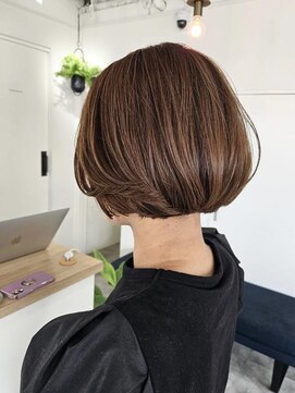 エイス 梅田 中津(Ace) ミニボブ  イルミナカラー