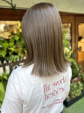 スクエアウーノ 博多(SQUARE＊UNO HAKATA) オリーブベージュ　外ハネミディ　ハイトーン　20代30代