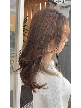 ピーシーズ(Pieces) かきあげバングでつくる色っぽカジュアルヘア