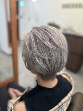 バックルーム(Back room) ホワイトベージュ