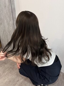 ムージー(moug) 赤み消しカラー/暗髪/韓国/広島/袋町