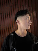 オスマン 御茶ノ水神保町店(Osmann)&nbsp;フェザーパーマグレーブルーカラー刈り上げショートバング