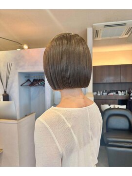 ブラウン (BROWN) MIZUKA【吉祥寺　切りっぱなしボブ　プツっとボブ】