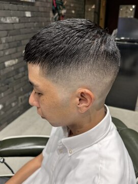 スリーセント 栄(3/cent) ビジネスヘア/クロップ/バズ/刈り上げ/フェードカット/バーバー