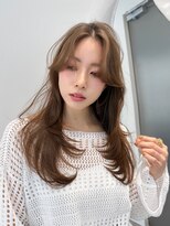 ラクシア(LucxiA)&nbsp;韓国ヘア/レイヤーカット/顔まわりカット/Instagram @ken__gucci