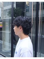 シーンバイラッド ヘルム(SCENE by RAD helm)&nbsp;メンズ束感で作る清潔感ビジネスヘアメンズカットセンターパート