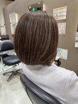 ロンロンシャ 都ホテル店(RONRONCHAT)&nbsp;［白髪ぼかし×ショートボブ］上品ツヤ髪 40代50代60代