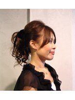 ヘアーデザイン スワロー(hair design Swallow) リボンがキメ手!ポニーテールアップ