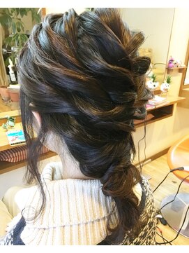 キキ 美容室(KIKI) パーティヘアアレンジ★