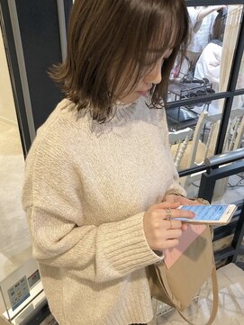 エイチ 天神橋(H) 20代30代40代レイヤーカットウルフカットオージュアタッセルボブ